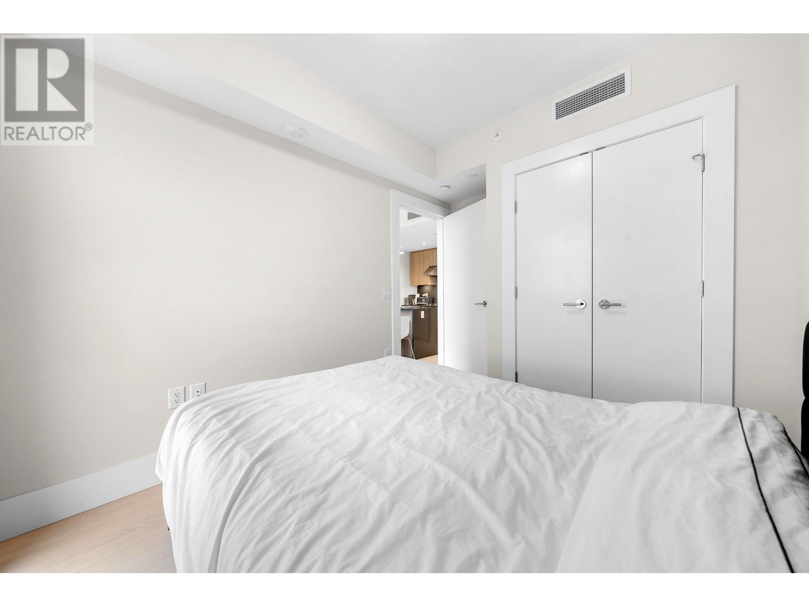 Listing Picture 15 of 40 : 2205 3430 E KENT AVENUE SOUTH, Vancouver / 溫哥華 - 魯藝地產 Yvonne Lu Group - MLS Medallion Club Member