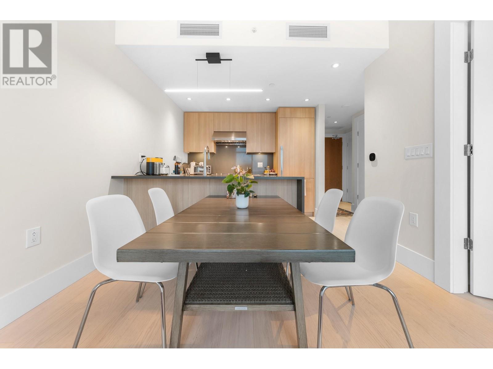 Listing Picture 8 of 40 : 2205 3430 E KENT AVENUE SOUTH, Vancouver / 溫哥華 - 魯藝地產 Yvonne Lu Group - MLS Medallion Club Member