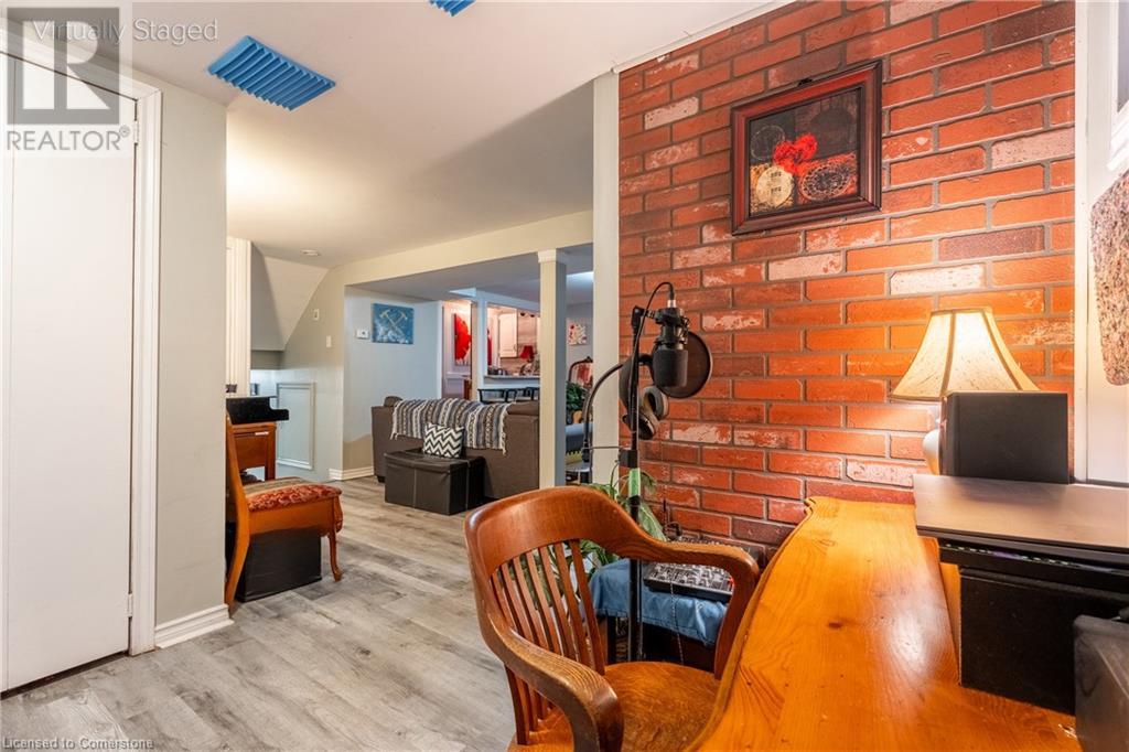 39 Morgan Road, Hamilton, Ontario  L9C 2W3 - Photo 18 - 40682640