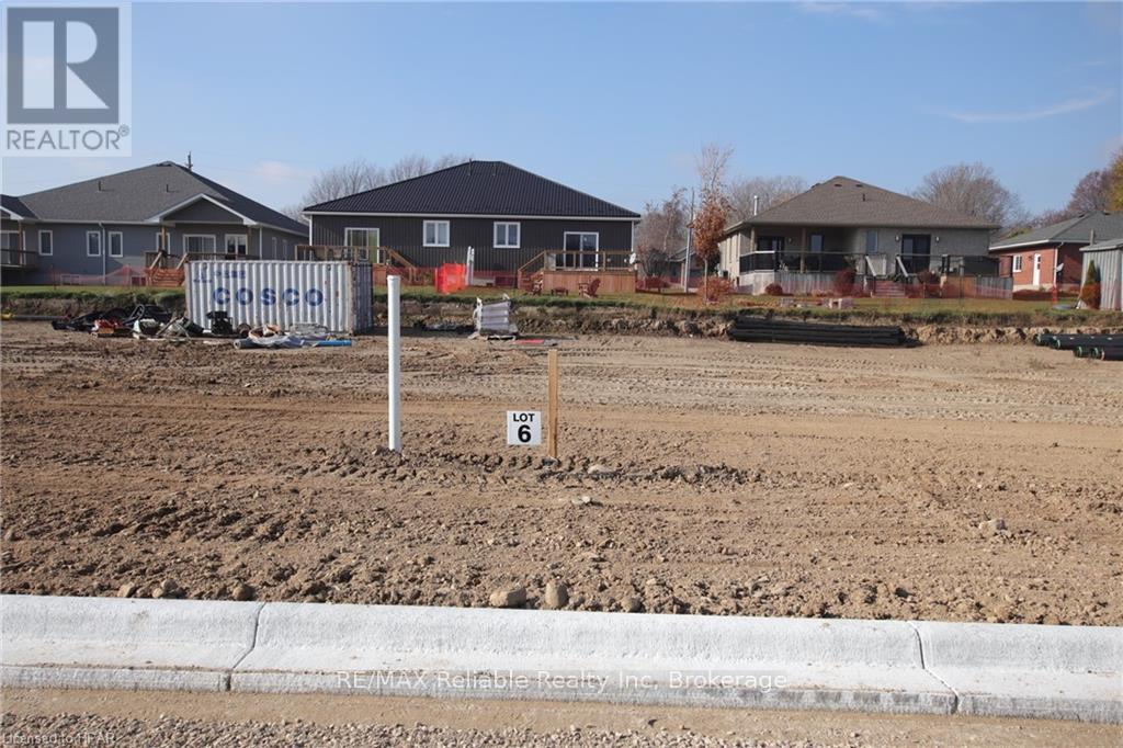 780 BRYANS DRIVE, Huron East, Ontario