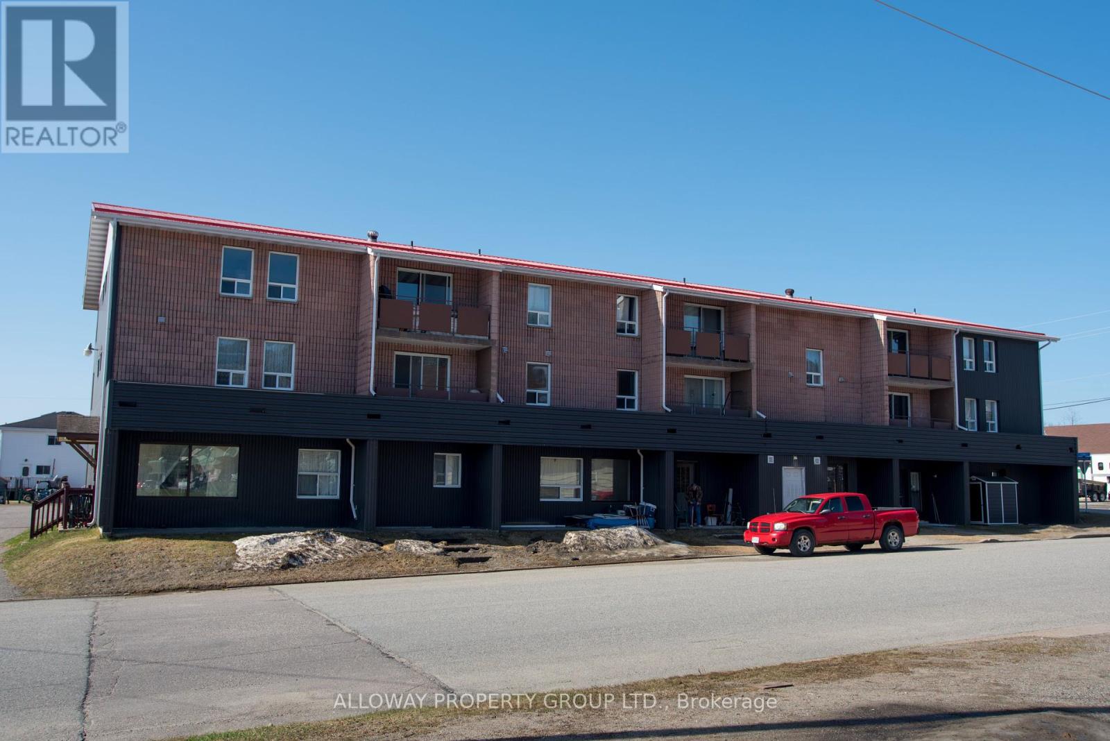6 ALGOMA STREET, Wawa, Ontario