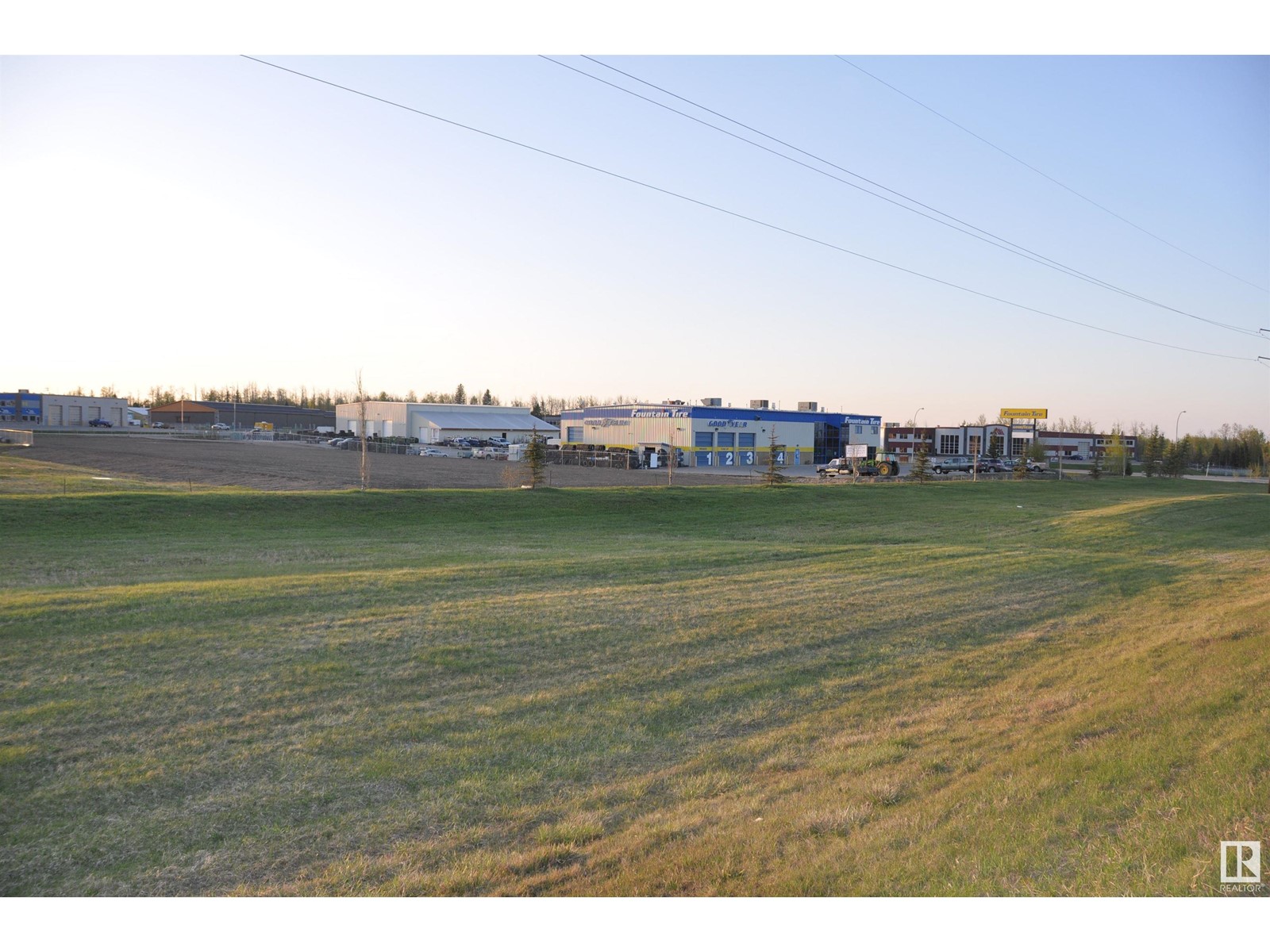 Property at 5641 56 ST image 2