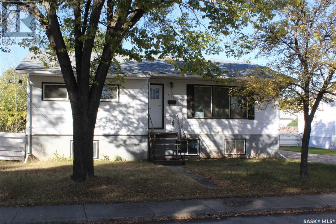 537 4th STREET W, Shaunavon, Saskatchewan