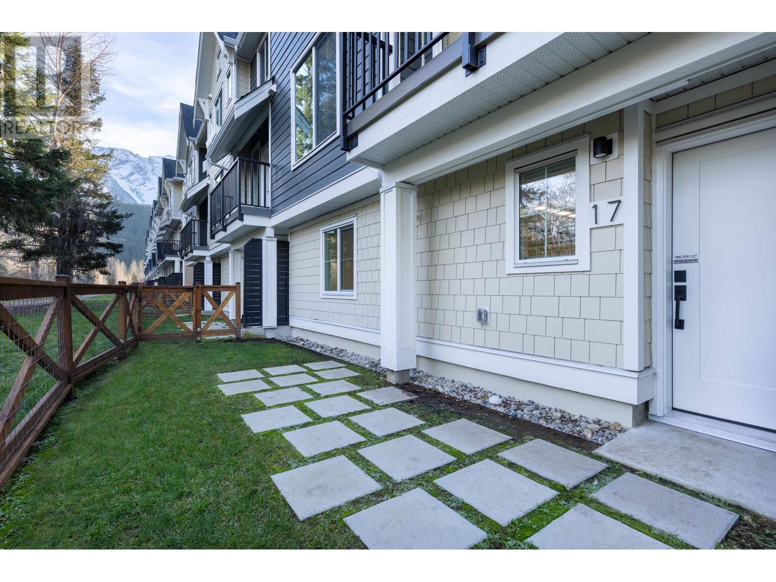 17 7360 Crabapple Court, Pemberton, British Columbia  V0N 2L1 - Photo 28 - R2949054