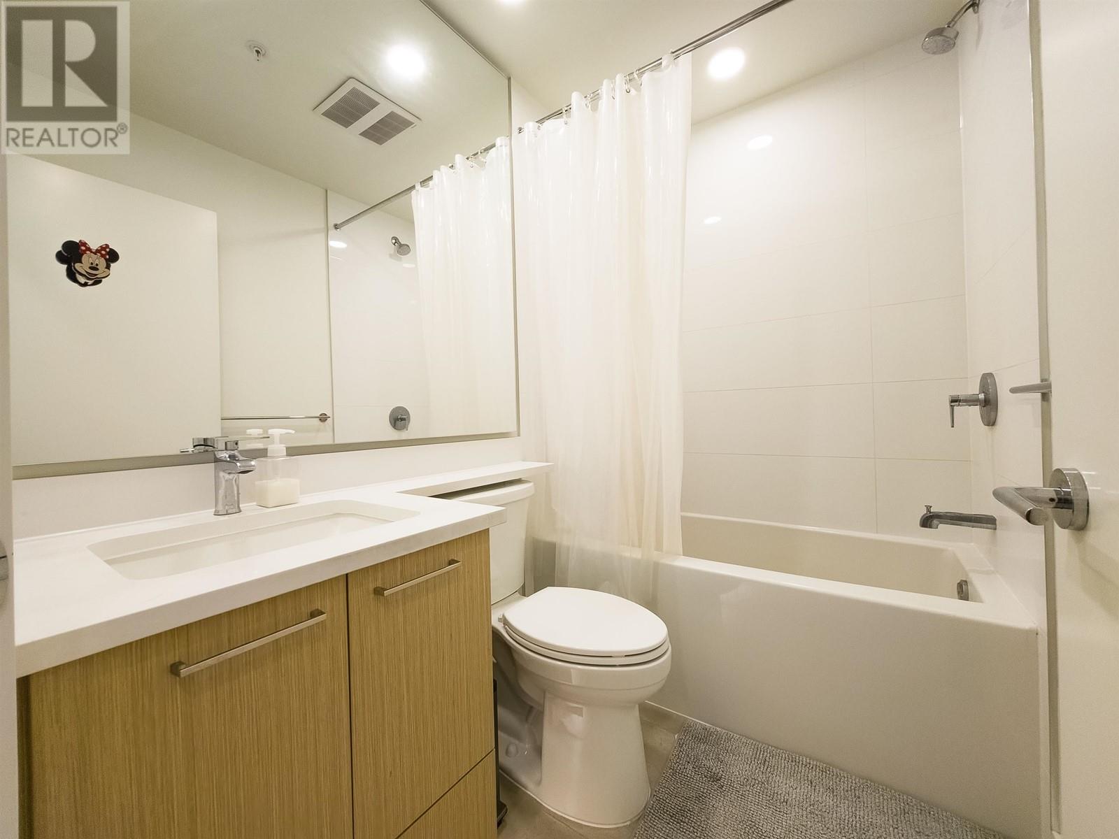 Listing Picture 18 of 19 : 514 7599 15TH STREET, Burnaby / 本拿比 - 魯藝地產 Yvonne Lu Group - MLS Medallion Club Member