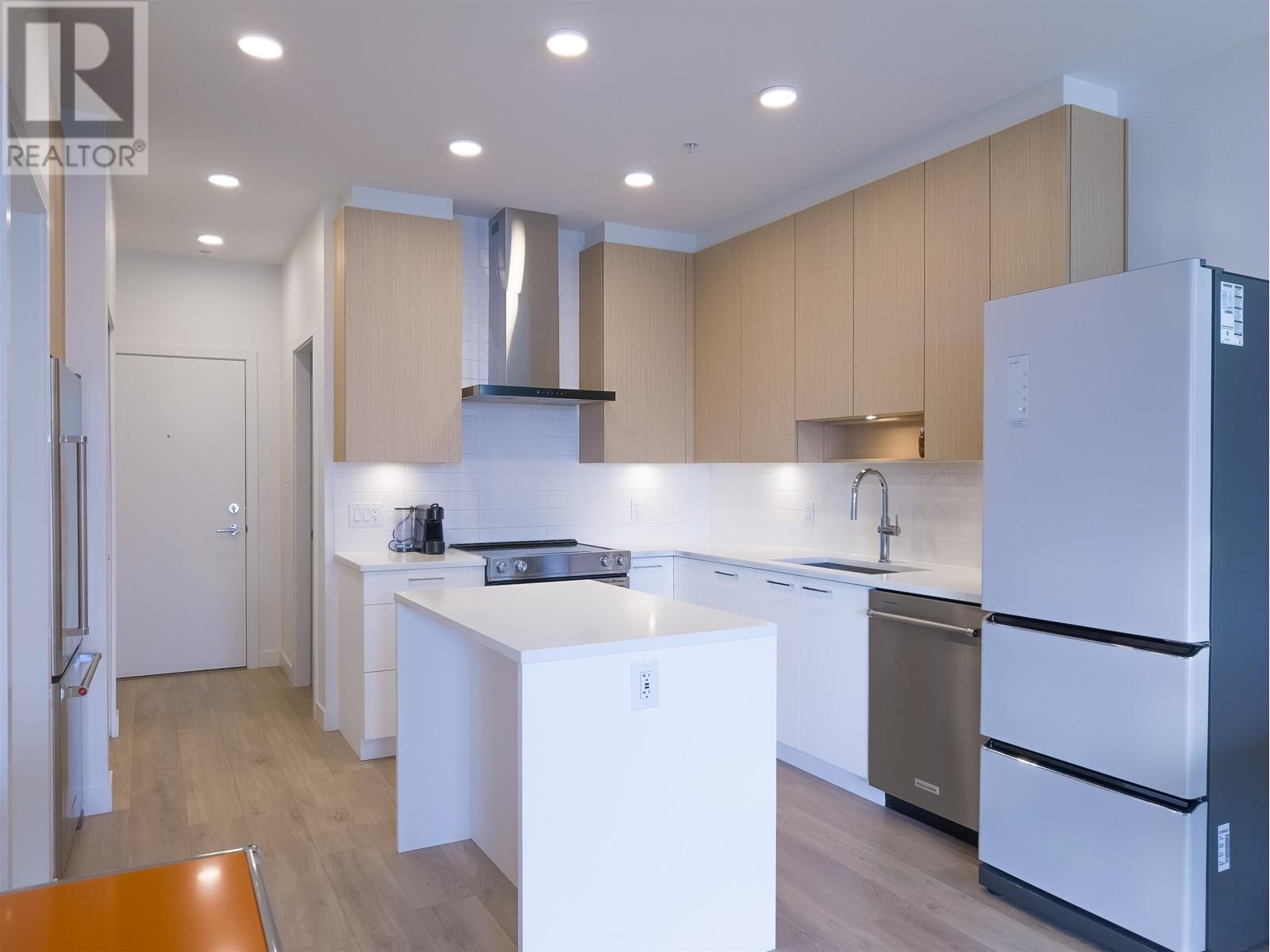 Listing Picture 4 of 19 : 514 7599 15TH STREET, Burnaby / 本拿比 - 魯藝地產 Yvonne Lu Group - MLS Medallion Club Member