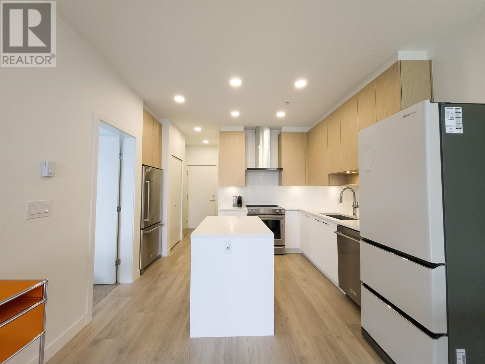 Listing Picture 5 of 19 : 514 7599 15TH STREET, Burnaby / 本拿比 - 魯藝地產 Yvonne Lu Group - MLS Medallion Club Member