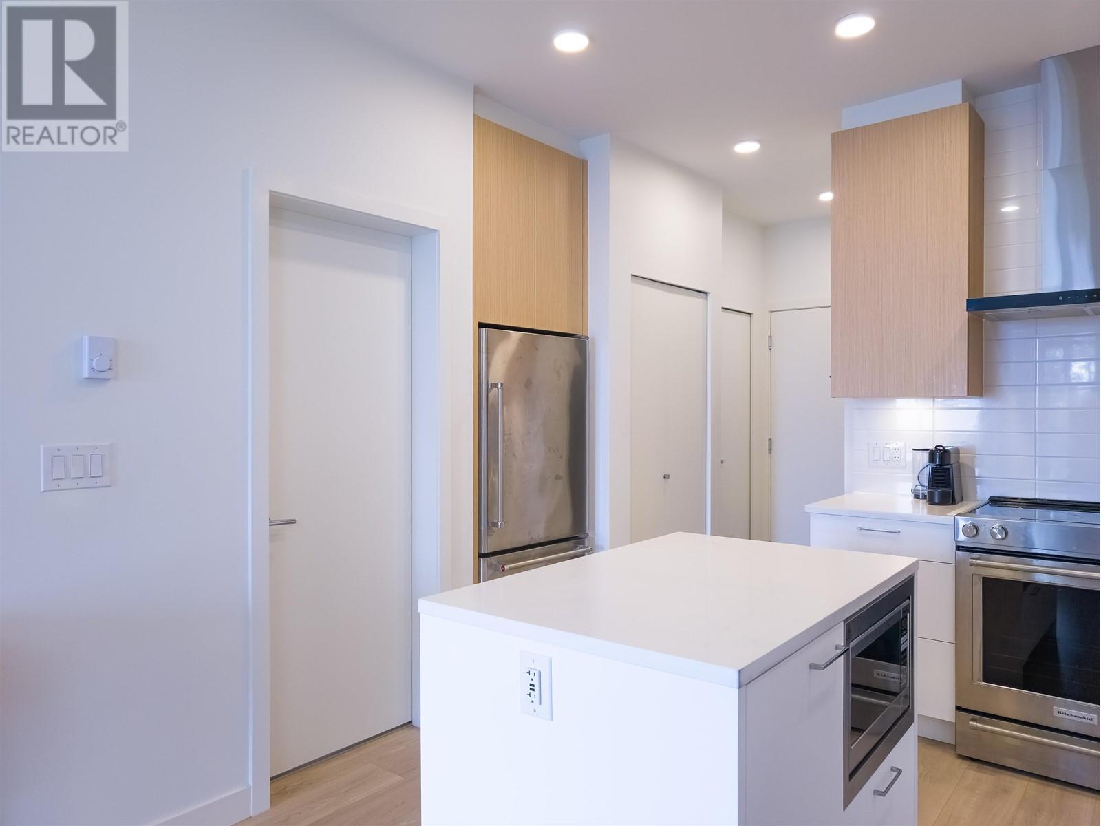 Listing Picture 8 of 19 : 514 7599 15TH STREET, Burnaby / 本拿比 - 魯藝地產 Yvonne Lu Group - MLS Medallion Club Member