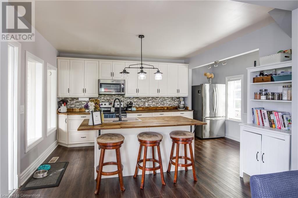 58 Shakespeare Street, Stratford, Ontario  N5A 3W3 - Photo 11 - 40674826