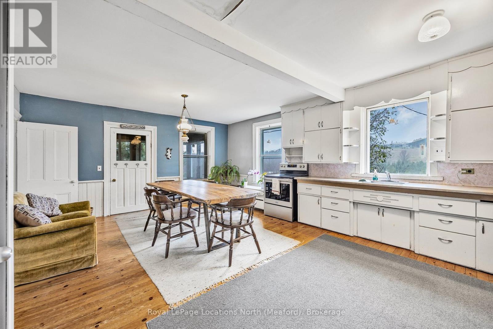 556341 6th Line, Blue Mountains, Ontario  N0H 1J0 - Photo 4 - X11822953