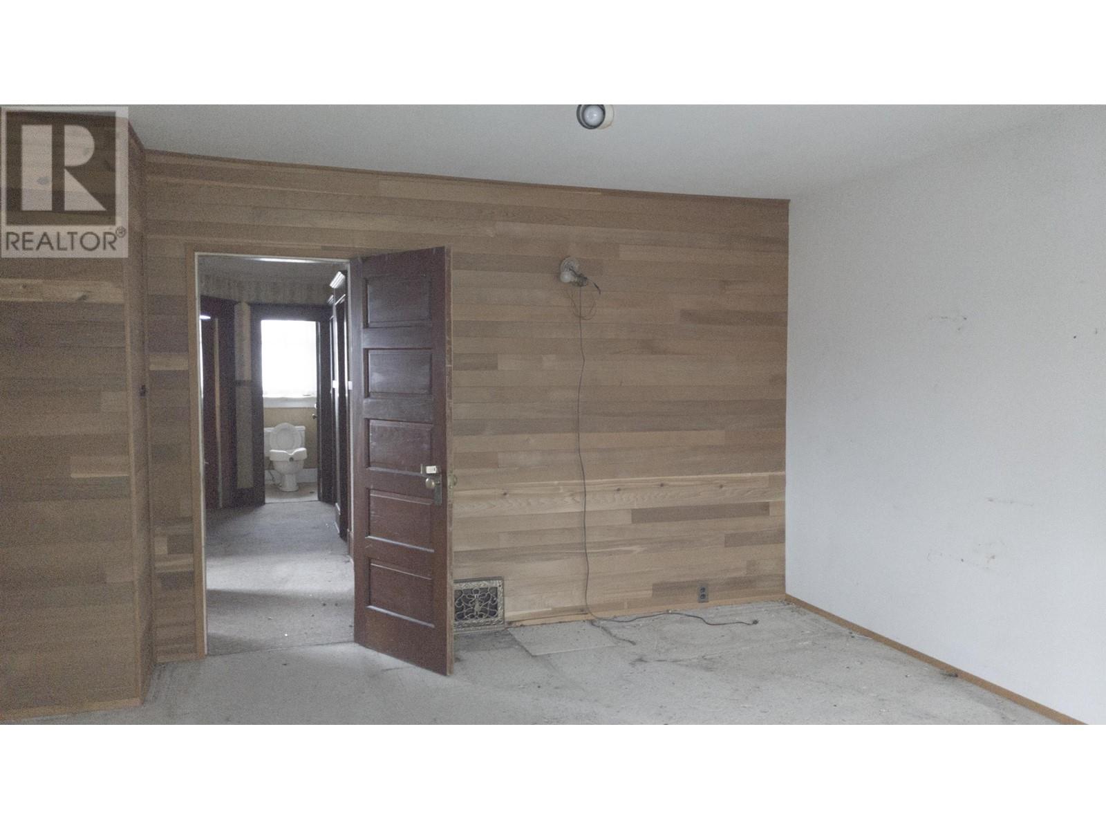 Listing Picture 25 of 36 : 448 E 12TH AVENUE, Vancouver / 溫哥華 - 魯藝地產 Yvonne Lu Group - MLS Medallion Club Member