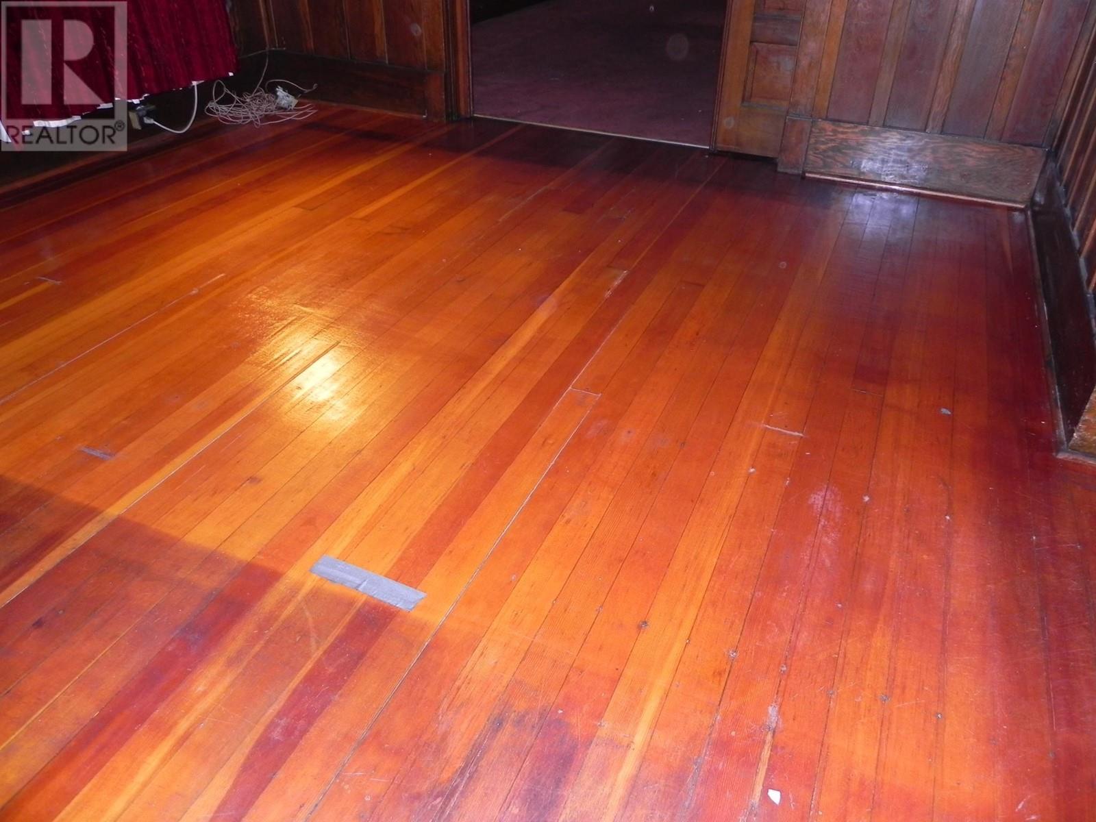 Listing Picture 8 of 36 : 448 E 12TH AVENUE, Vancouver / 溫哥華 - 魯藝地產 Yvonne Lu Group - MLS Medallion Club Member