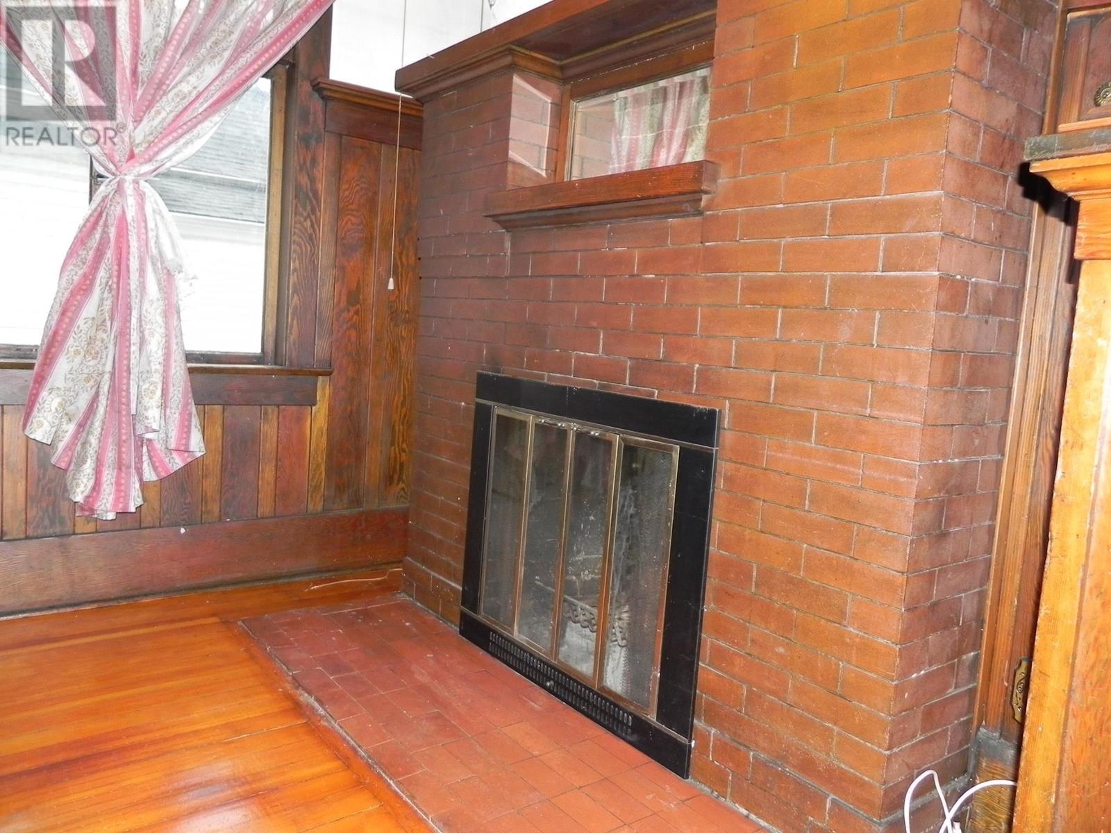 Listing Picture 16 of 36 : 448 E 12TH AVENUE, Vancouver / 溫哥華 - 魯藝地產 Yvonne Lu Group - MLS Medallion Club Member