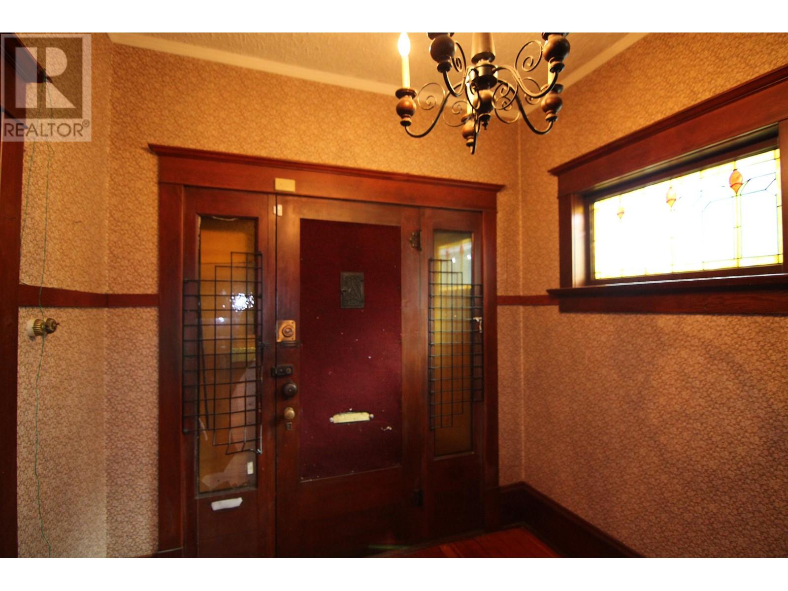 Listing Picture 19 of 36 : 448 E 12TH AVENUE, Vancouver / 溫哥華 - 魯藝地產 Yvonne Lu Group - MLS Medallion Club Member