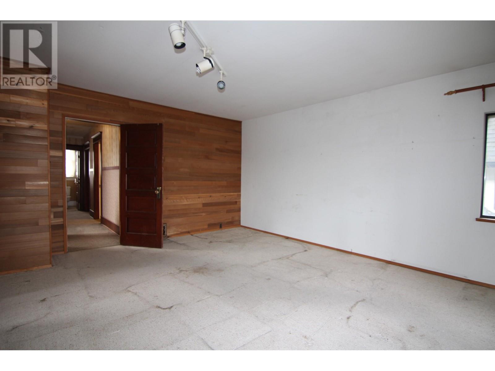 Listing Picture 24 of 36 : 448 E 12TH AVENUE, Vancouver / 溫哥華 - 魯藝地產 Yvonne Lu Group - MLS Medallion Club Member