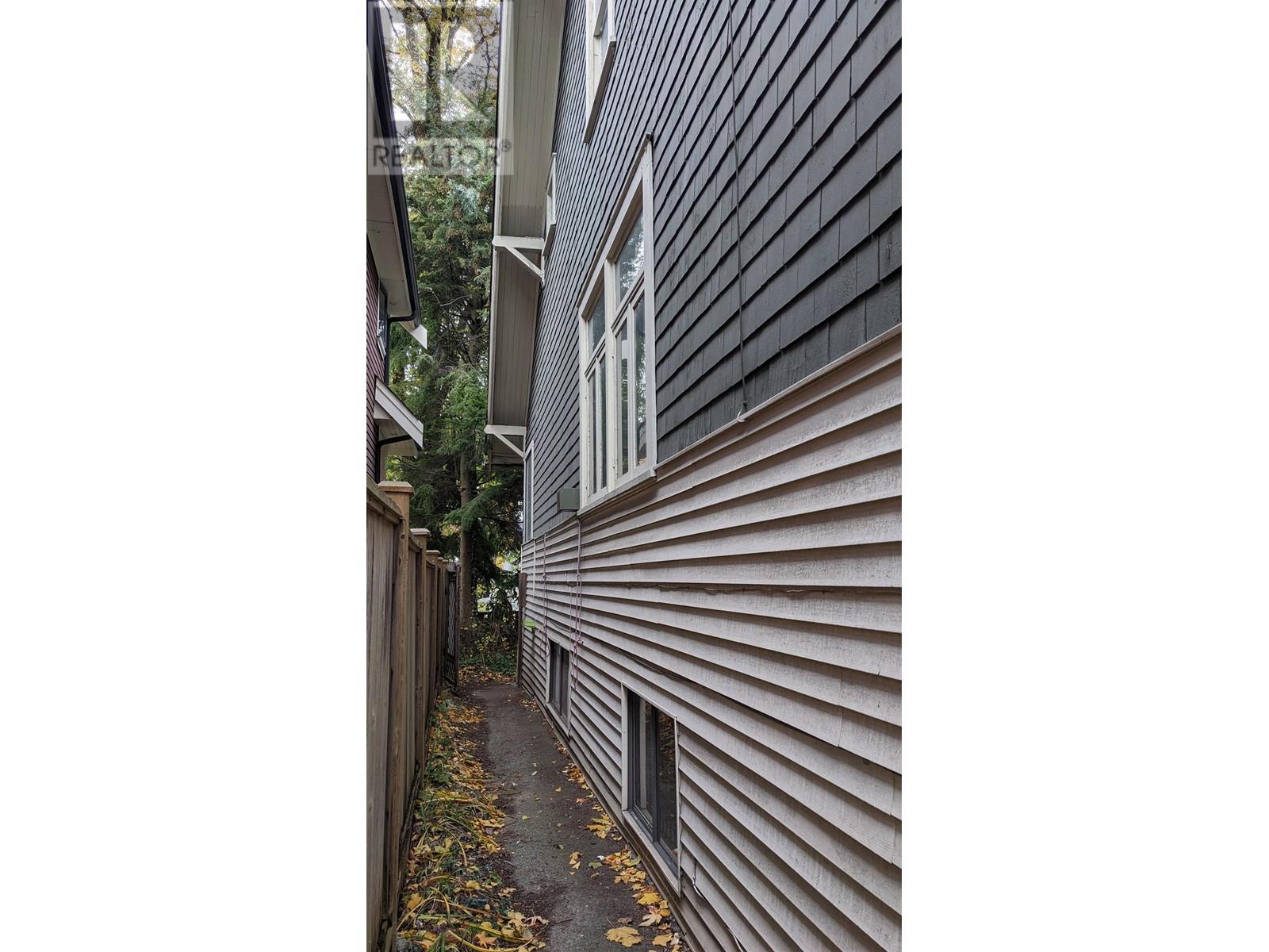 Listing Picture 34 of 36 : 448 E 12TH AVENUE, Vancouver / 溫哥華 - 魯藝地產 Yvonne Lu Group - MLS Medallion Club Member