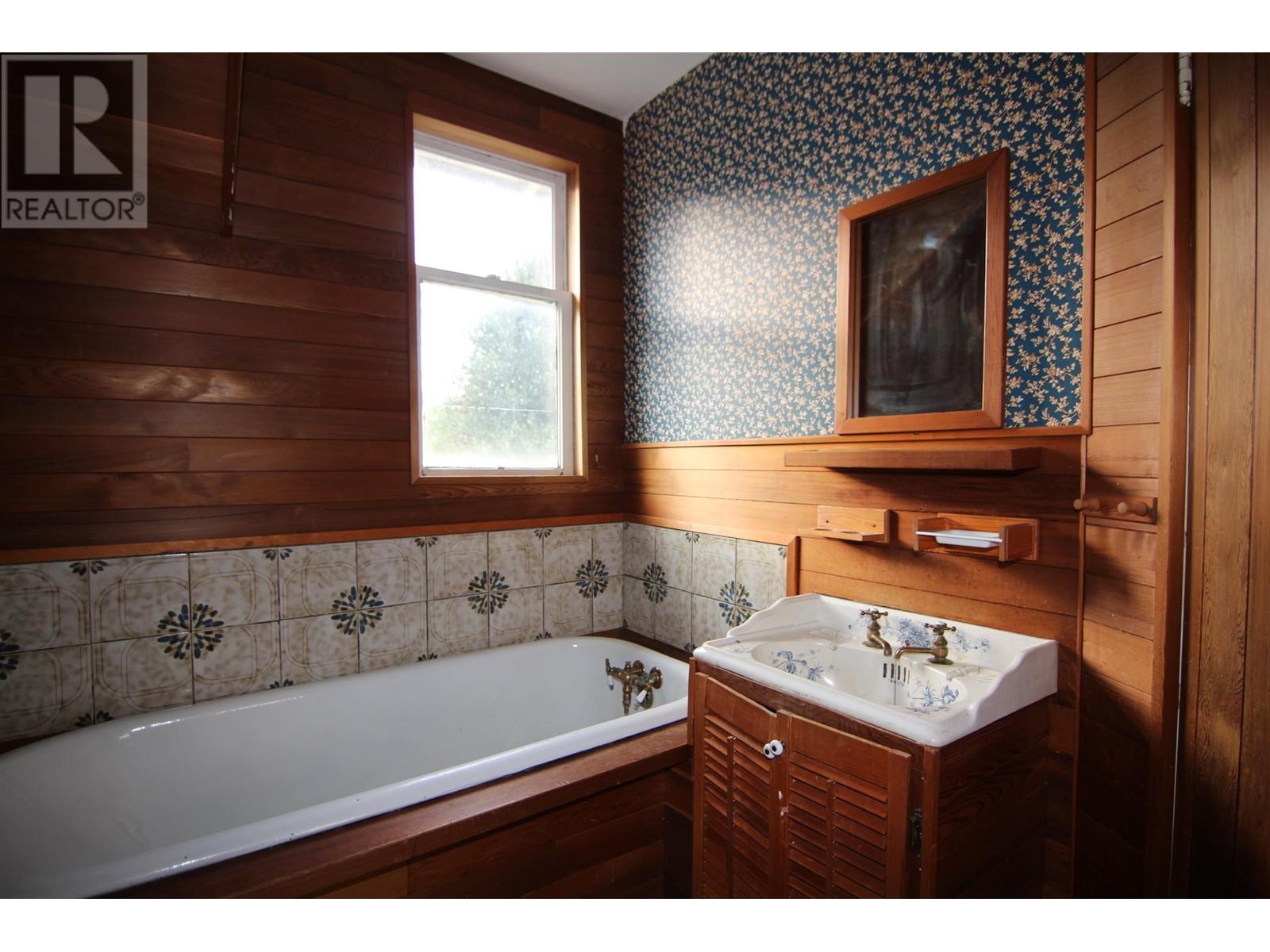 Listing Picture 29 of 36 : 448 E 12TH AVENUE, Vancouver / 溫哥華 - 魯藝地產 Yvonne Lu Group - MLS Medallion Club Member