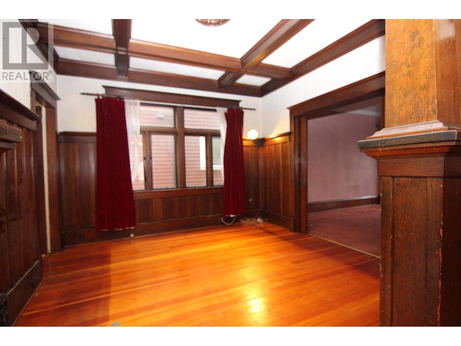 Listing Picture 6 of 36 : 448 E 12TH AVENUE, Vancouver / 溫哥華 - 魯藝地產 Yvonne Lu Group - MLS Medallion Club Member