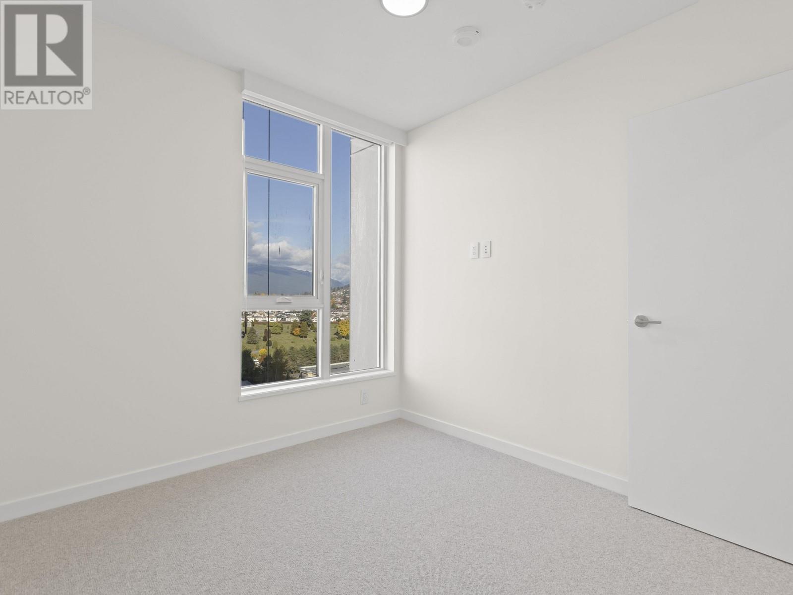 Listing Picture 18 of 33 : 2107 4168 LOUGHEED HIGHWAY, Burnaby / 本拿比 - 魯藝地產 Yvonne Lu Group - MLS Medallion Club Member