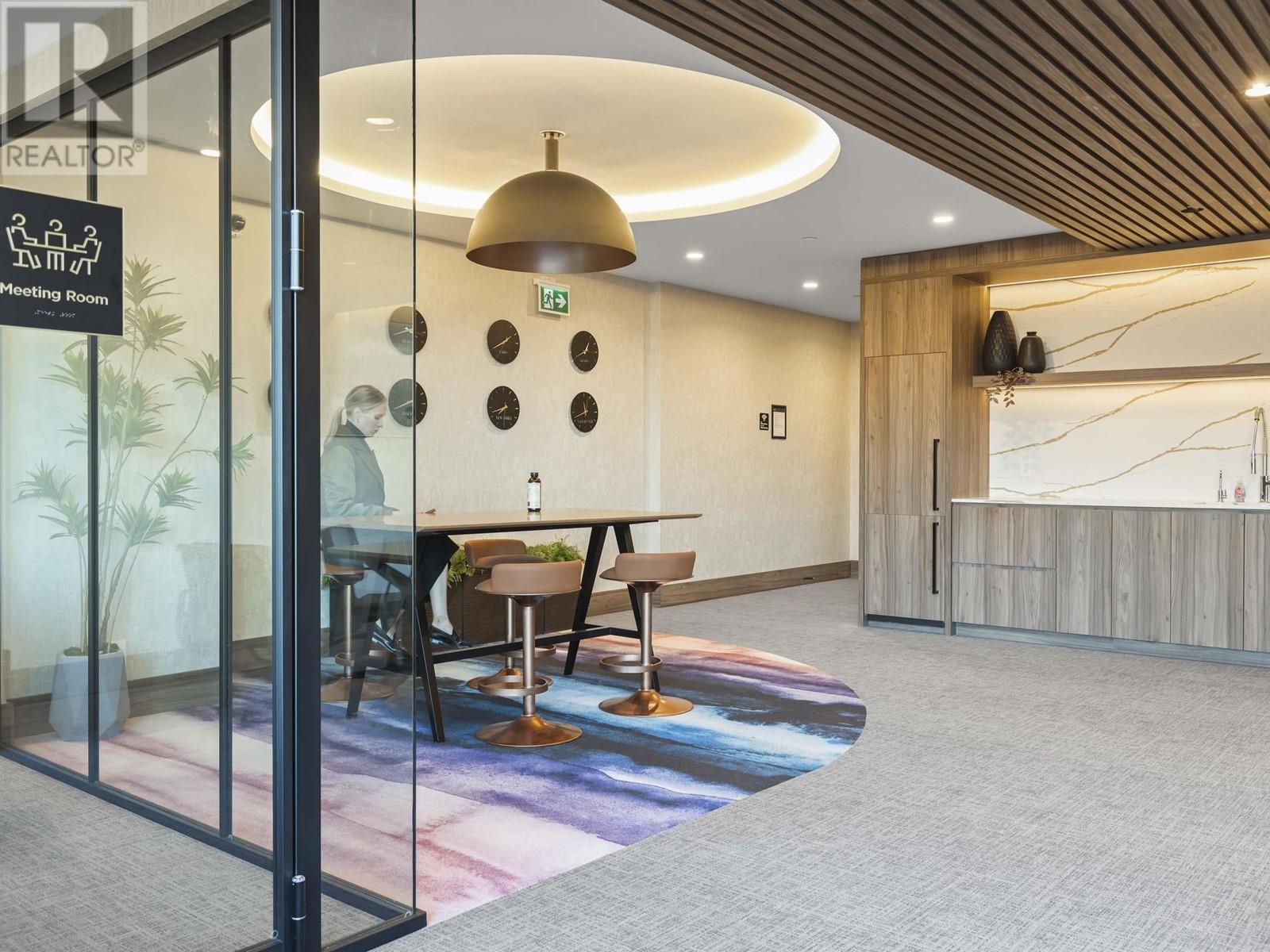 Listing Picture 30 of 33 : 2107 4168 LOUGHEED HIGHWAY, Burnaby / 本拿比 - 魯藝地產 Yvonne Lu Group - MLS Medallion Club Member