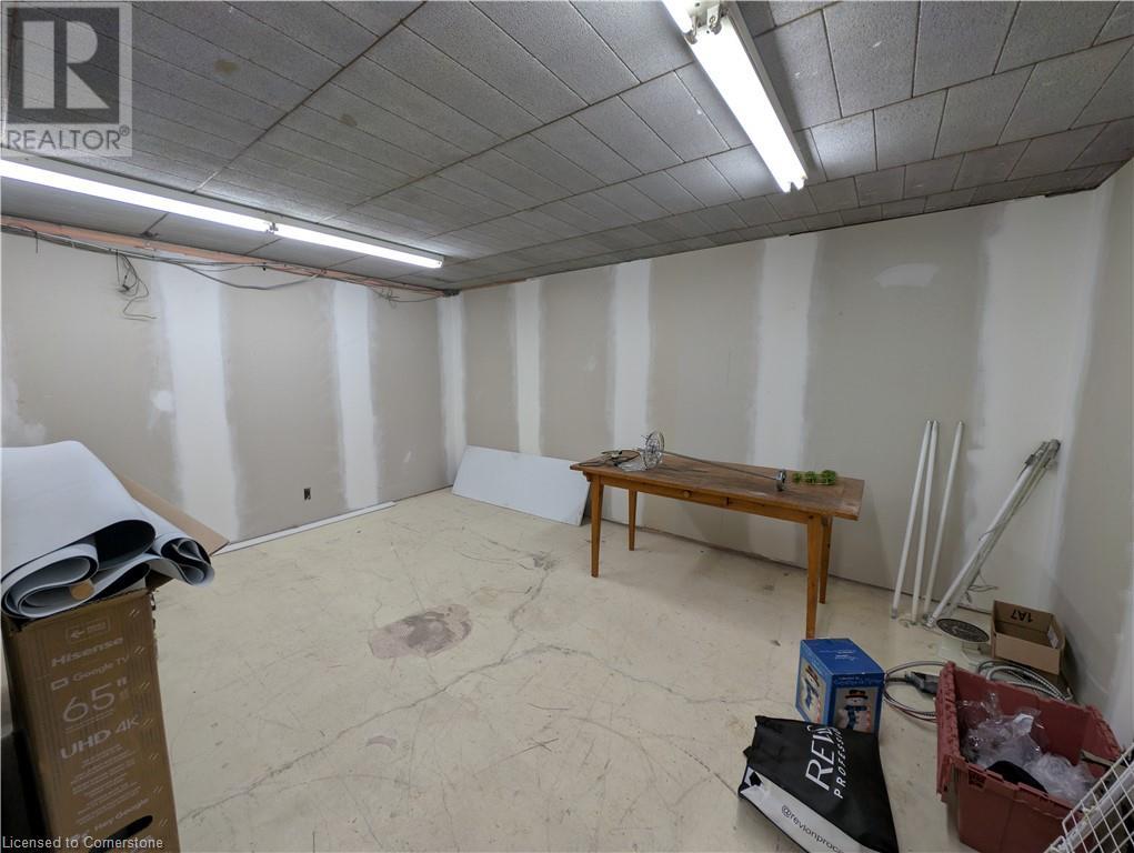 33 Elm Street, Grimsby, Ontario  L3M 3G5 - Photo 20 - 40683732