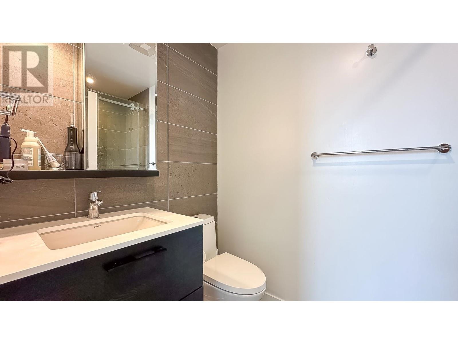 Listing Picture 18 of 31 : 2206 2181 MADISON AVENUE, Burnaby / 本拿比 - 魯藝地產 Yvonne Lu Group - MLS Medallion Club Member