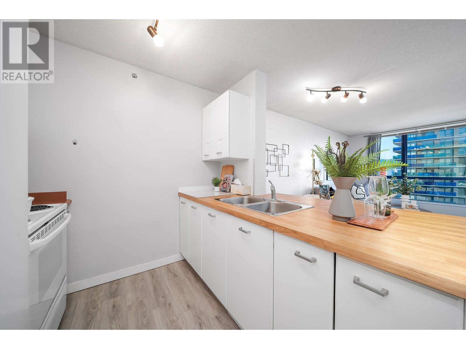 1606 3438 Vanness Avenue, Vancouver, British Columbia V5R 6E7 - Photo 26 - R2949013