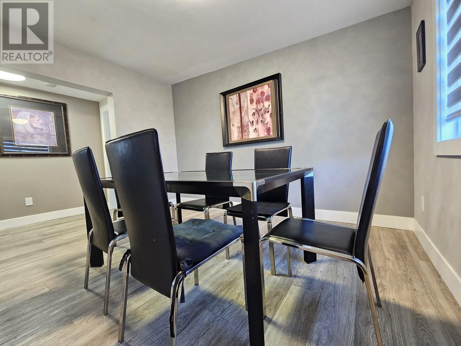 310 201 Cayer Street, Coquitlam, British Columbia  V3K 5A9 - Photo 11 - R2948173