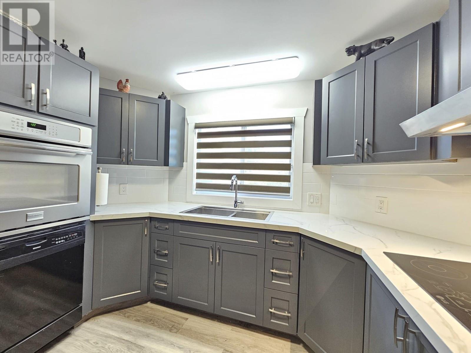 310 201 Cayer Street, Coquitlam, British Columbia  V3K 5A9 - Photo 7 - R2948173