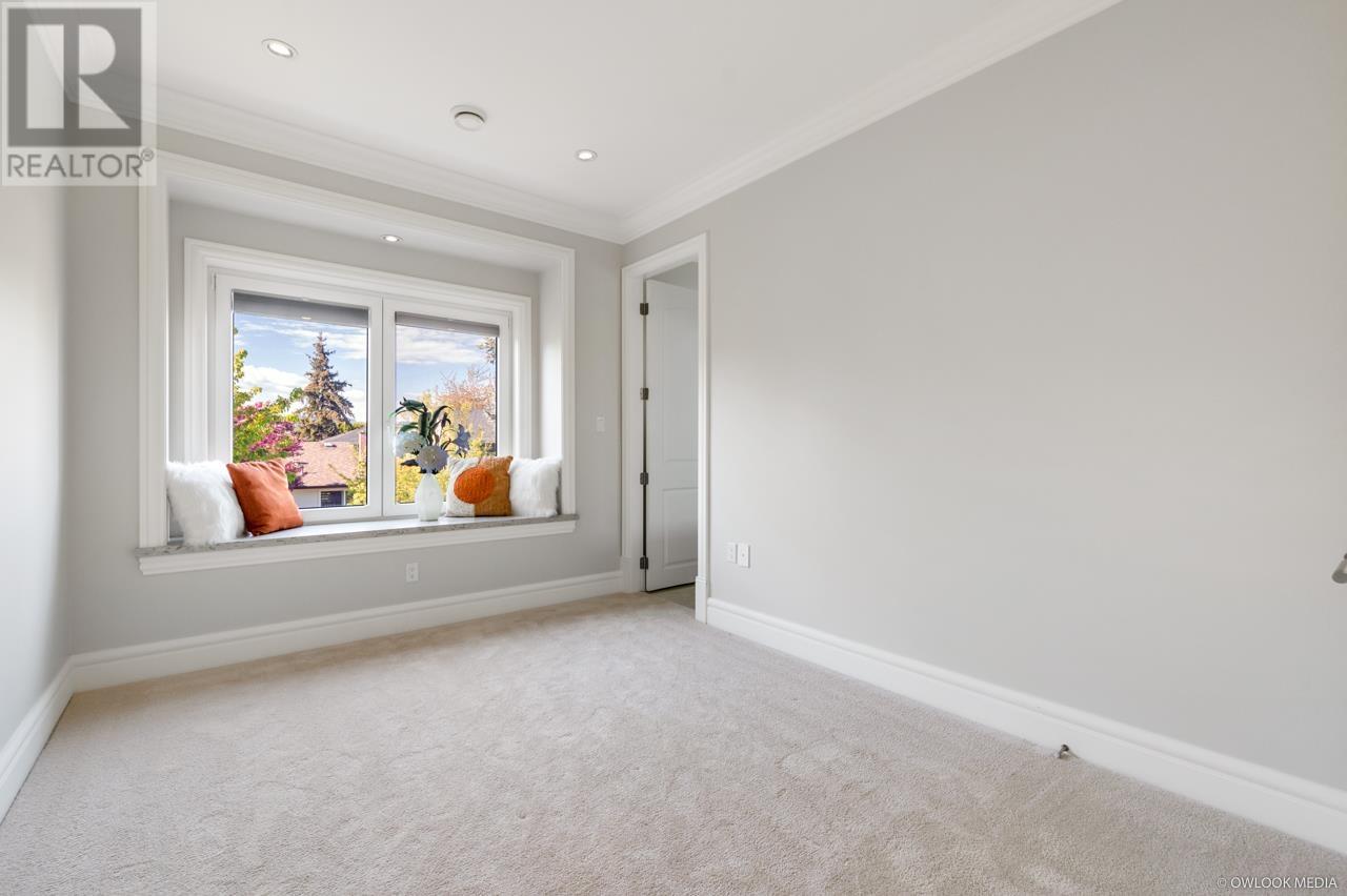 Listing Picture 34 of 37 : 10311 MORTFIELD ROAD, Richmond / 烈治文 - 魯藝地產 Yvonne Lu Group - MLS Medallion Club Member