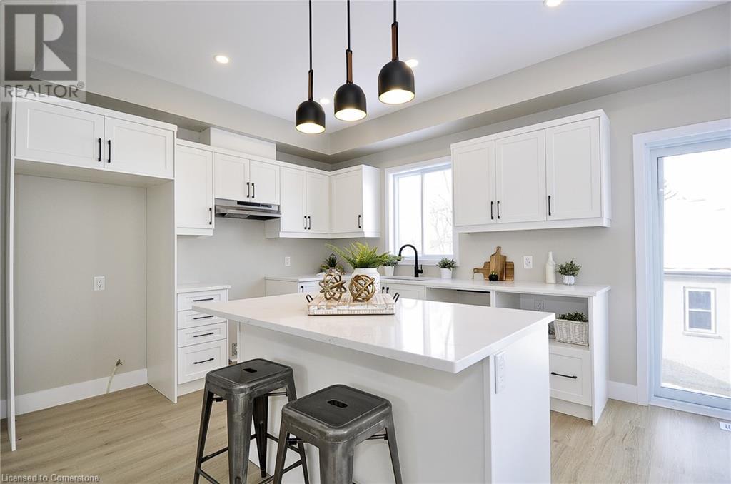 40 Albert Street, Cambridge, Ontario  N1R 3M8 - Photo 11 - 40683759