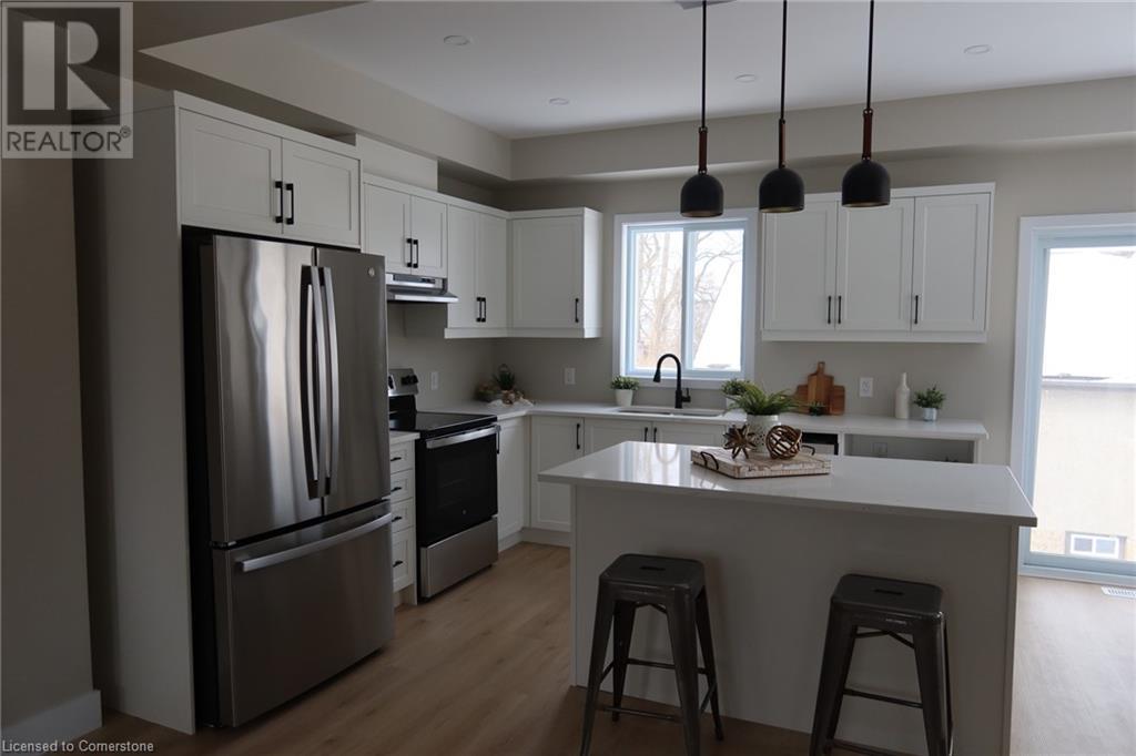 40 Albert Street, Cambridge, Ontario  N1R 3M8 - Photo 7 - 40683759