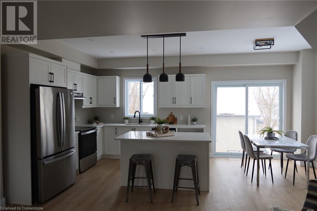 38 Albert Street, Cambridge, Ontario  N1R 3M8 - Photo 11 - 40683758