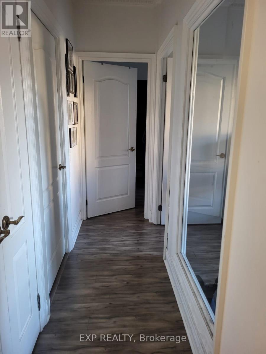 201 - 1 Clairtrell Road, Toronto, Ontario  M2N 7H5 - Photo 9 - C11883687