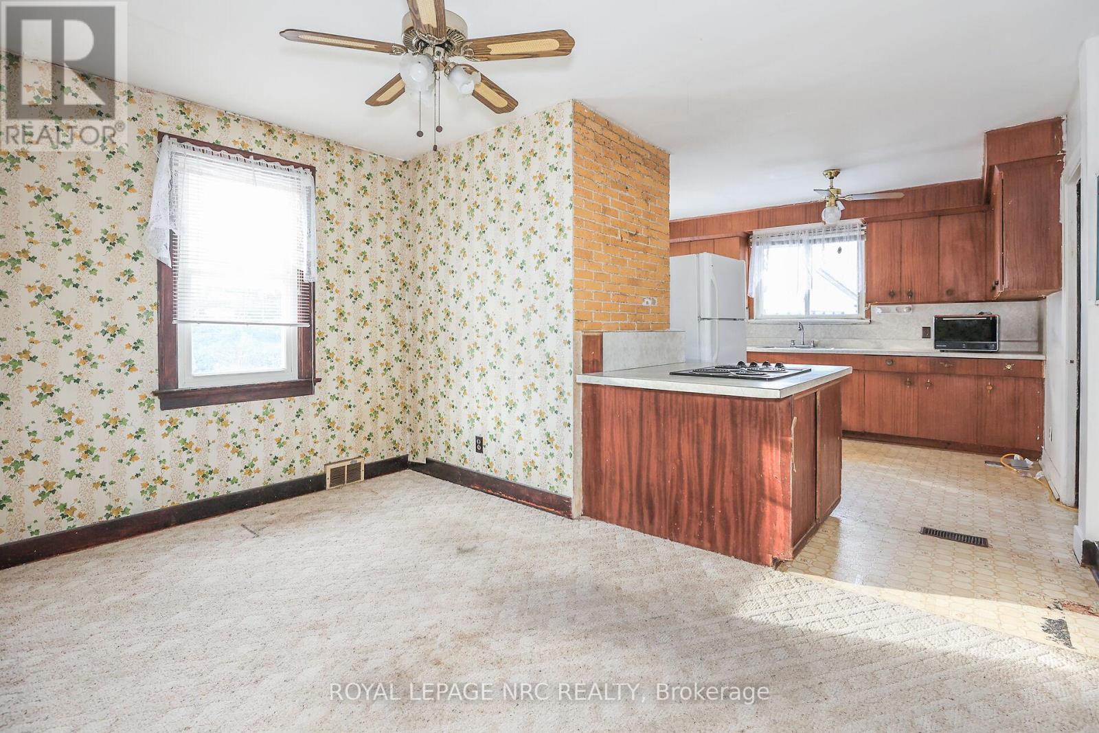 204 Lakeshore Road, St. Catharines, Ontario  L2M 1R3 - Photo 7 - X11883697