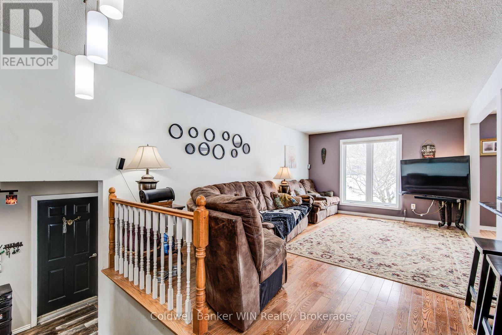 425 Clyde Street, Wellington North, Ontario  N0G 2L3 - Photo 8 - X11883691