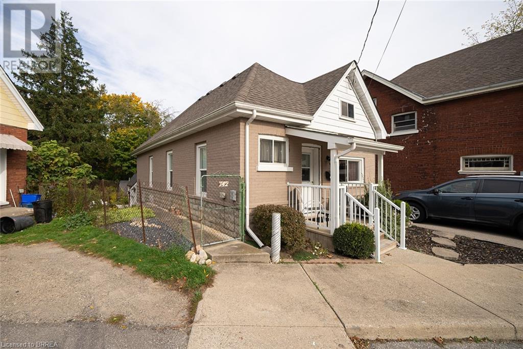142 CAYUGA Street, Brantford, Ontario