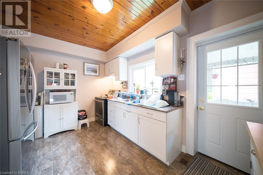 142 Cayuga Street, Brantford, Ontario  N3S 1X6 - Photo 10 - 40683545