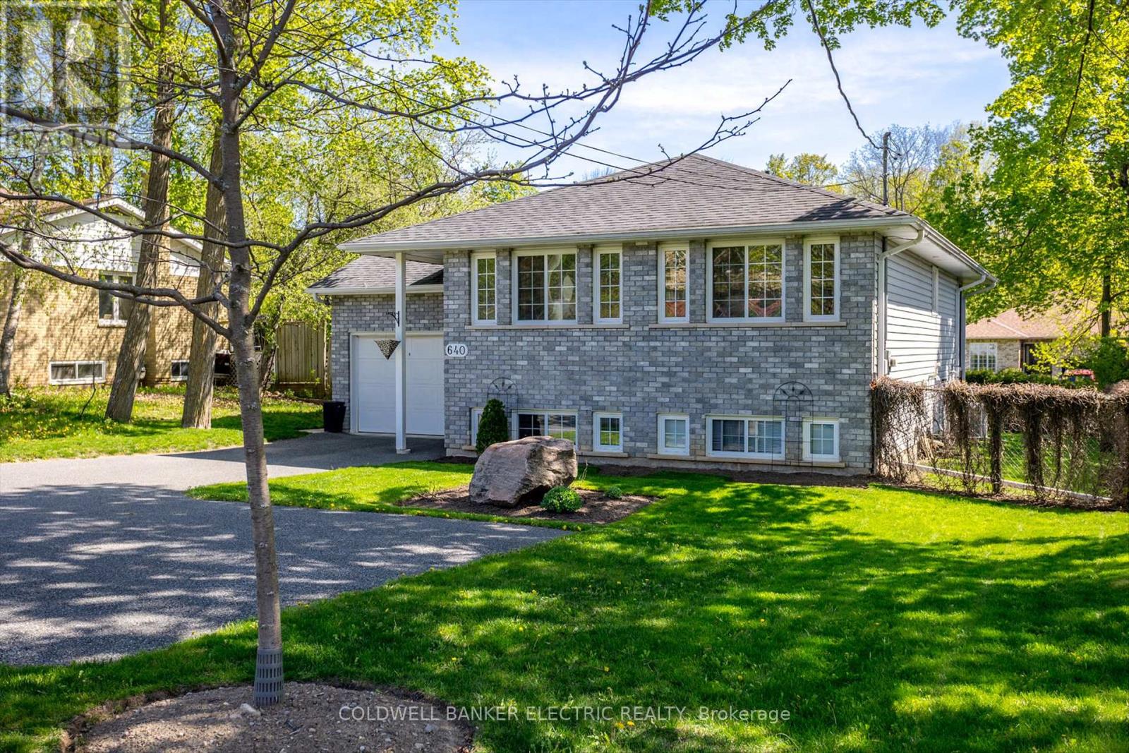 640 Brealey Drive, Peterborough, Ontario  K9K 2M7 - Photo 2 - X11883747