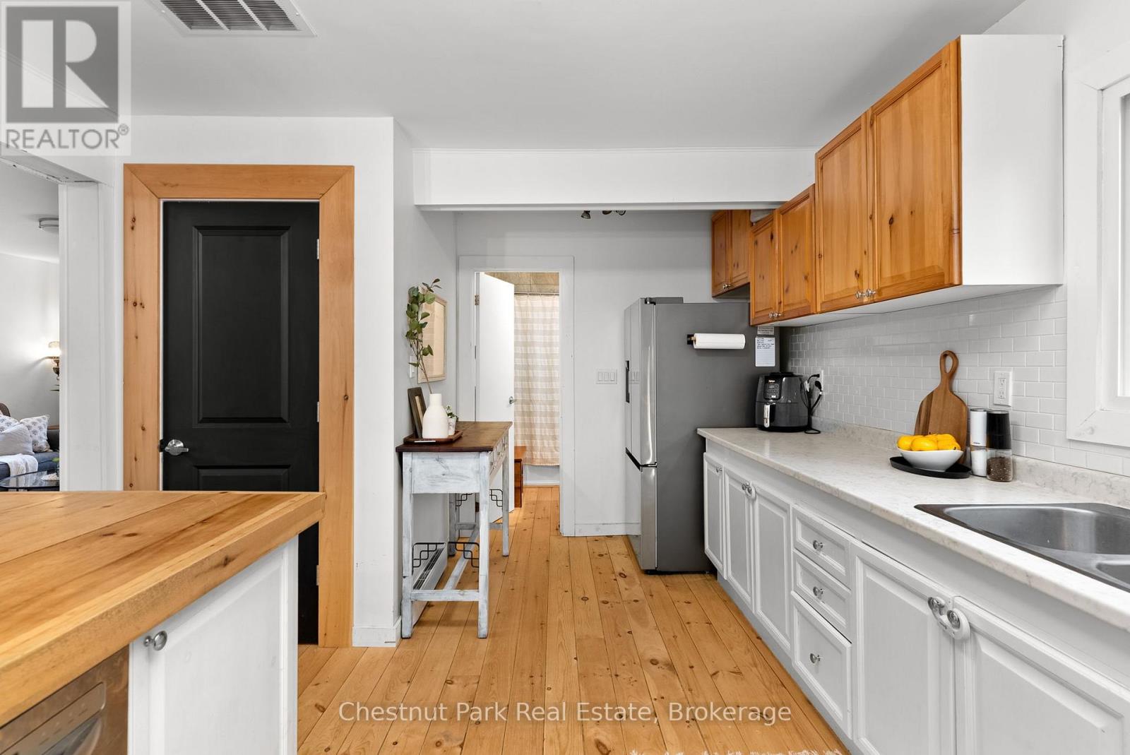 136 Vernon Lane, Huntsville, Ontario  P1H 2J2 - Photo 11 - X11883734