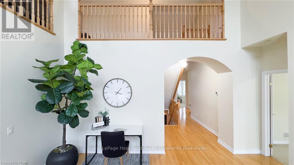 8 Macpherson Avenue, Huron East, Ontario  N0K 1W0 - Photo 17 - X11823104