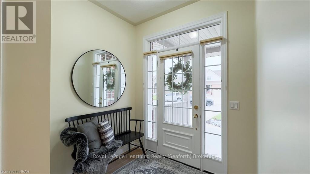 8 Macpherson Avenue, Huron East, Ontario  N0K 1W0 - Photo 2 - X11823104