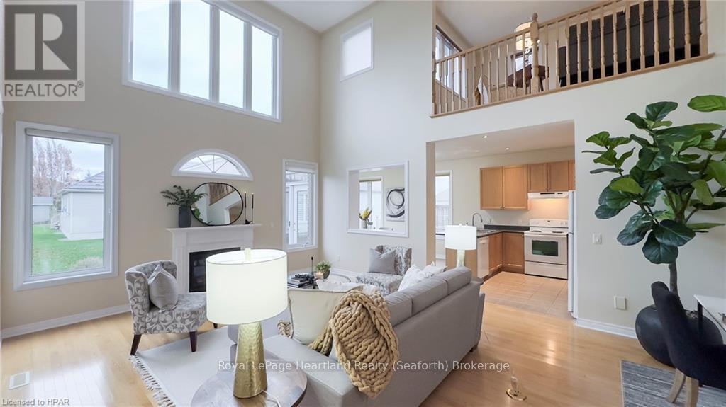 8 Macpherson Avenue, Huron East, Ontario  N0K 1W0 - Photo 8 - X11823104