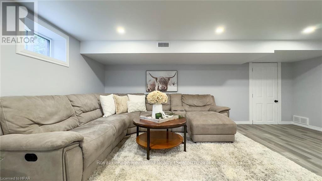 943 Dearness Drive, London, Ontario  N6E 1N6 - Photo 30 - X11823067