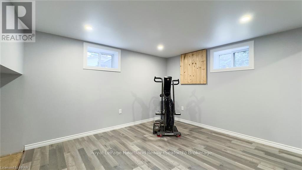 943 Dearness Drive, London, Ontario  N6E 1N6 - Photo 31 - X11823067