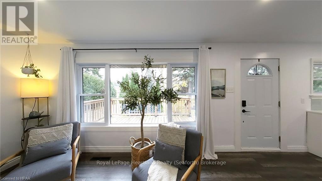 943 Dearness Drive, London, Ontario  N6E 1N6 - Photo 8 - X11823067