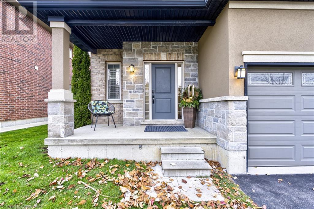 23 Blackburn LaneHamilton, Ontario  L0R 1W0 - Photo 2 - 40682205