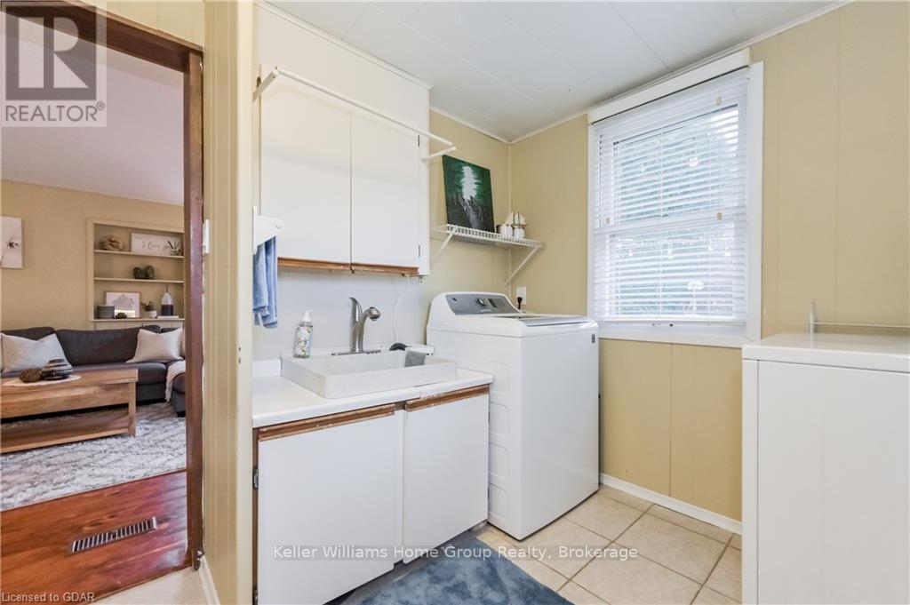 259 Garafraxa Street E, Centre Wellington (Fergus), Ontario  N1M 1E2 - Photo 16 - X11879872