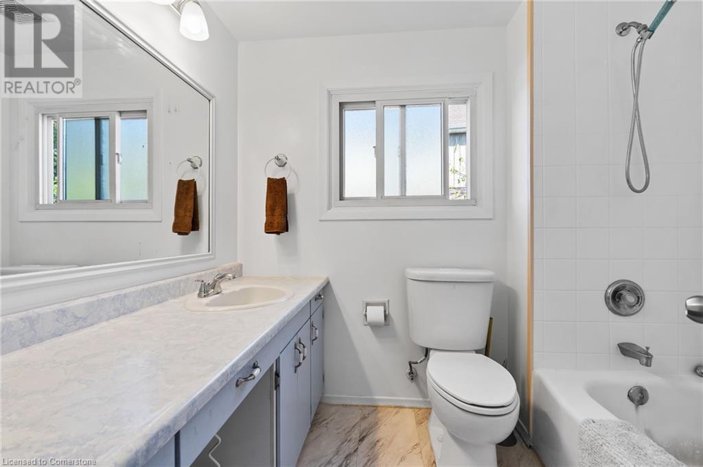 71 Jarrow Road, St. Catharines, Ontario  L2M 1O7 - Photo 11 - 40658651