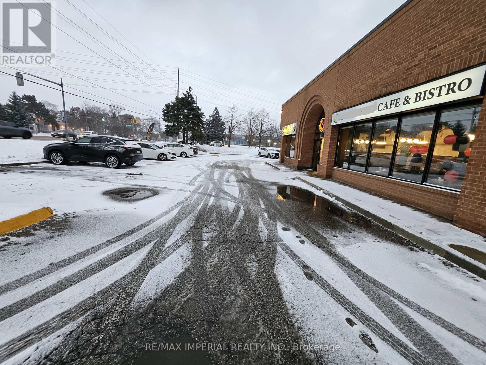 30 - 120 Newkirk Road, Richmond Hill, Ontario  L4C 9S7 - Photo 1 - N11883853